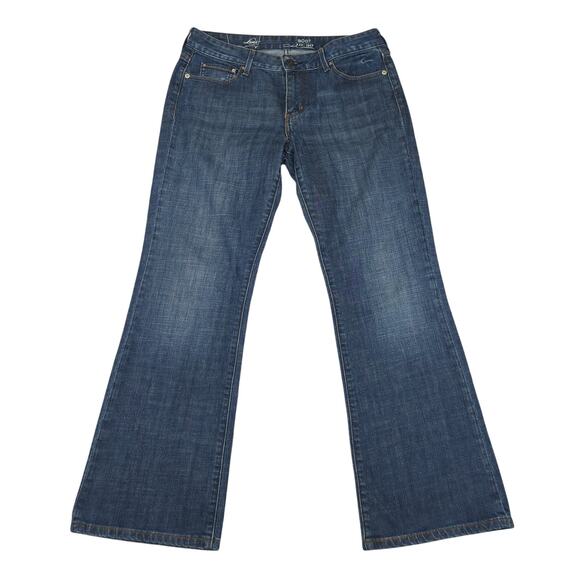 Levi's Boot Cut Dark Wash Jeans Stretch Women's‎ Size 10 Short - Picture 1 of 8